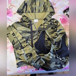 Jacket Size Small / Reversible Top Medium